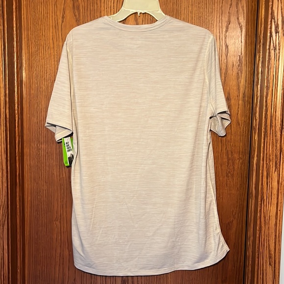Men’s DSG athletic crew T shirt, NWT, dry wave fabric, cream color, size large - Picture 2 of 6
